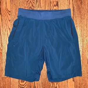 Lululemon liner-less shorts 9”